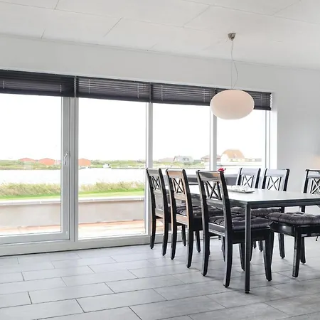 Prázdninový dům Three-bedroom In Ulfborg