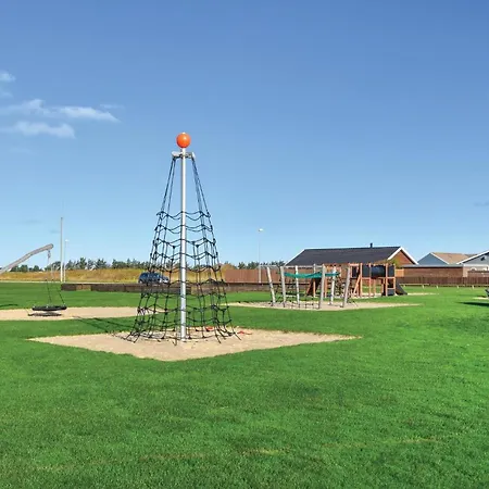 Prázdninový dům Three-bedroom In Ulfborg *